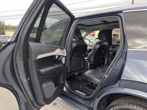 2024 Volvo XC90 Recharge T8 Ultimate Bright Theme 7P