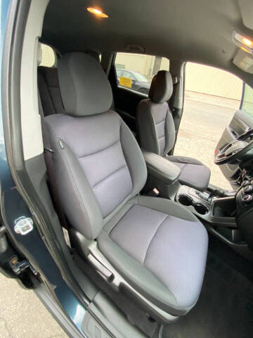 2011 Kia Sorento LX