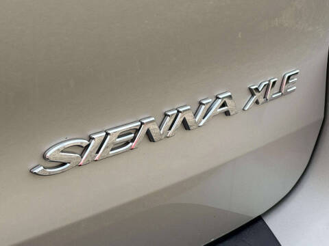2008 Toyota Sienna XLE
