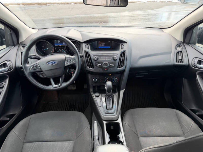 2018 Ford Focus SE - Photo 15