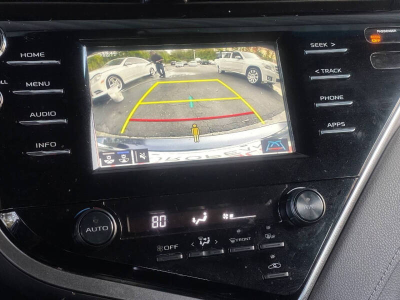 2018 Toyota Camry SE