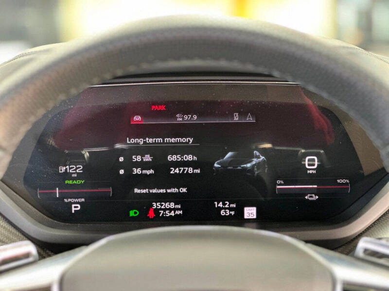 2022 Audi e-tron GT quattro Prestige