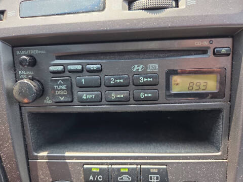 2004 Hyundai Elantra GLS