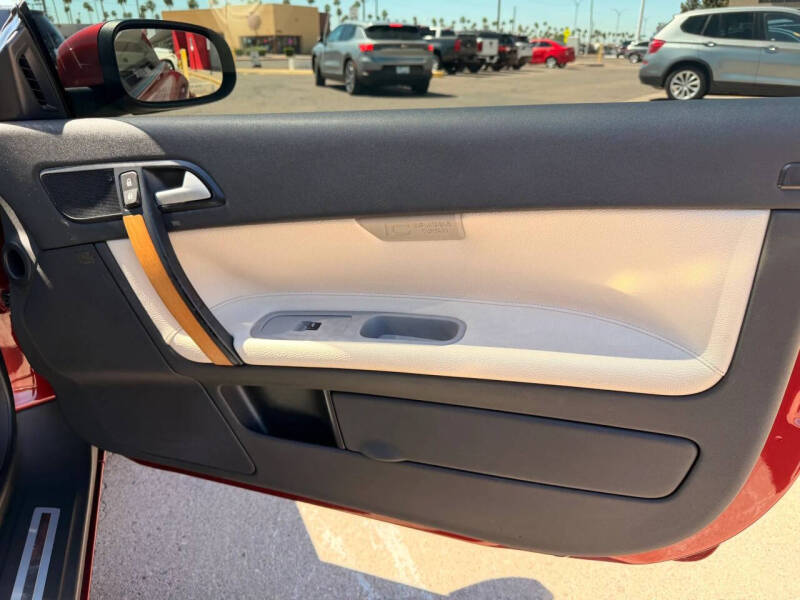 2011 Volvo C70 T5