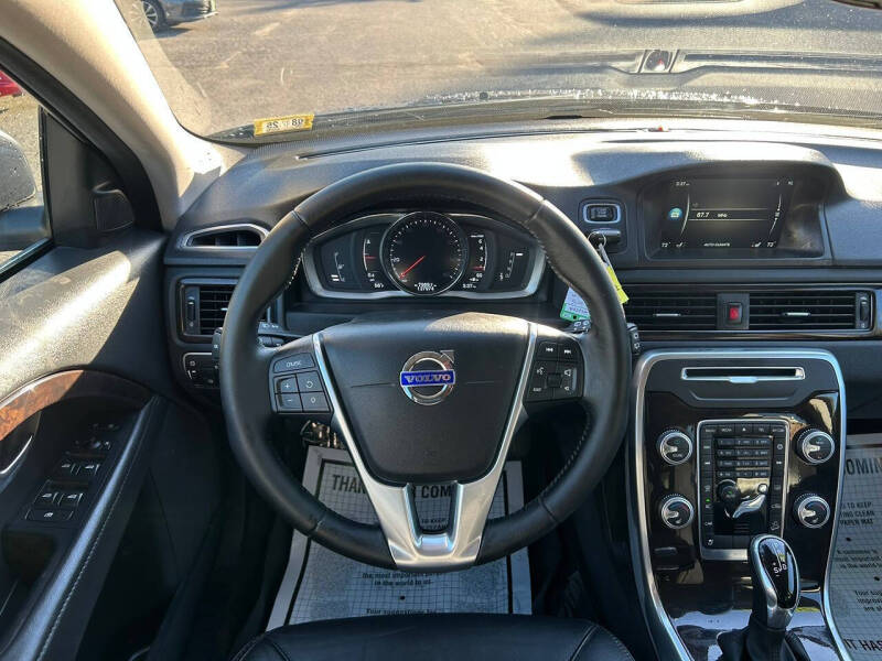 2016 Volvo XC70 T5 Premier