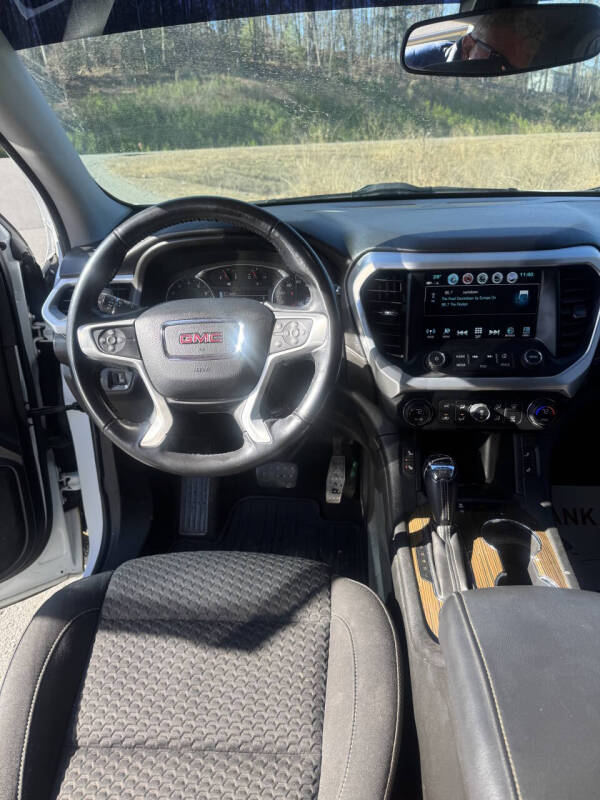 2019 GMC Acadia SLE-2
