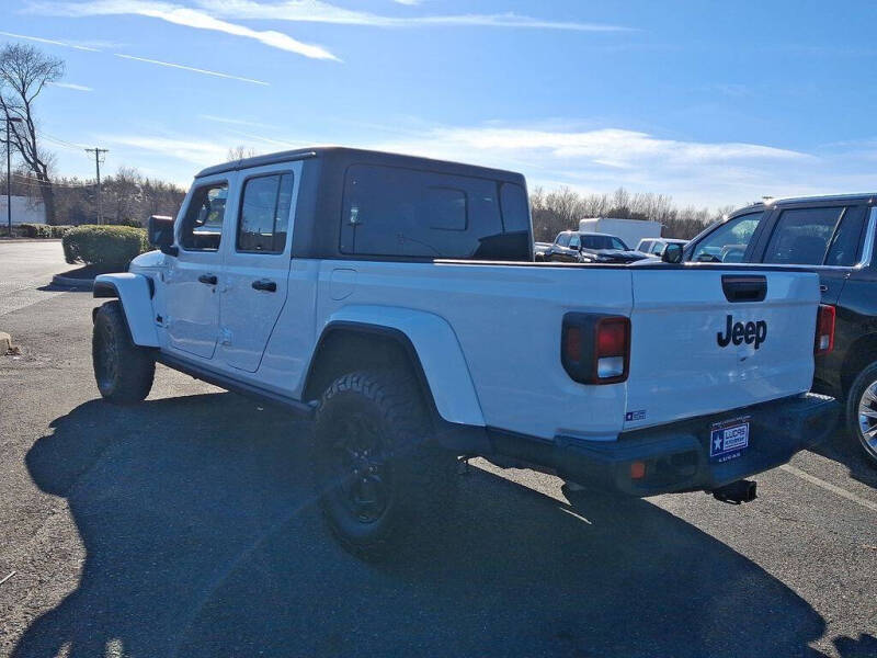 2022 Jeep Gladiator Willys