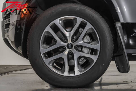 2023 Land Rover Defender 110 X-Dynamic SE