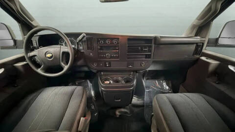 2019 Chevrolet Express 2500