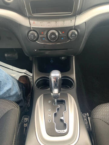 2020 Dodge Journey SE Value