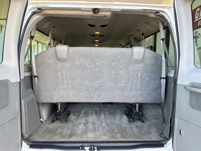 2013 Ford E-Series E-350 SD XLT