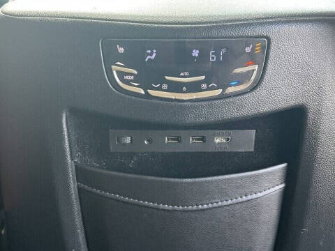 2017 Cadillac Escalade Luxury