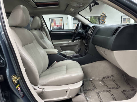 2005 Chrysler 300 Touring