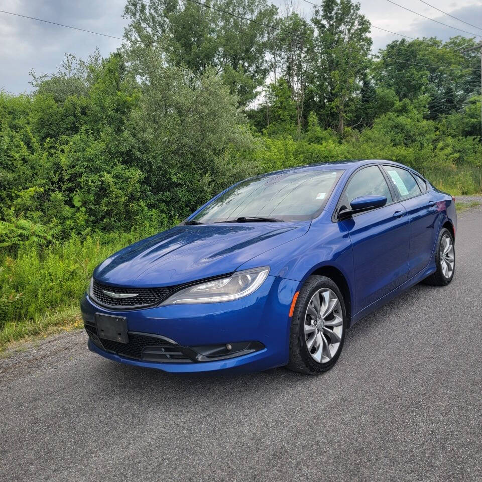 2015 Chrysler 200 for sale at Lucky One Auto Sales in Lafayette, NY