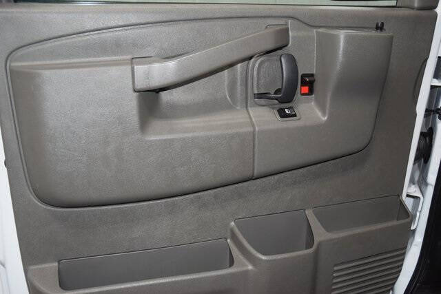 2024 Chevrolet Express 2500