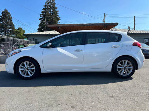 2017 Kia Forte5 LX