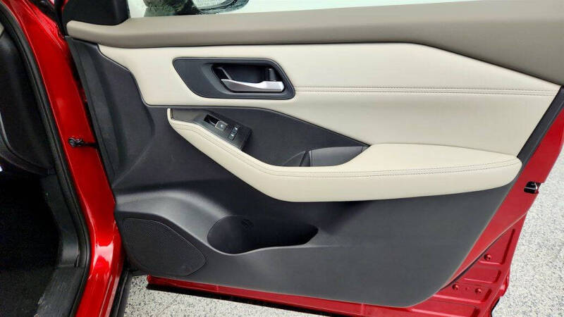 2025 Nissan Rogue SL