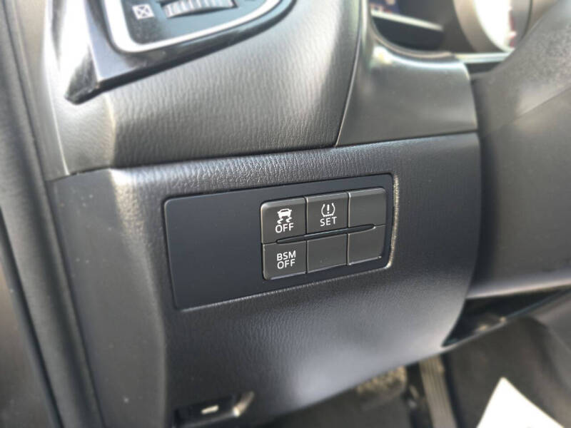 2016 Mazda MAZDA3 i Grand Touring