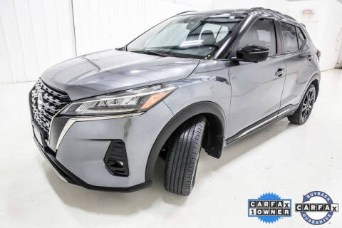 2022 Nissan Kicks SR