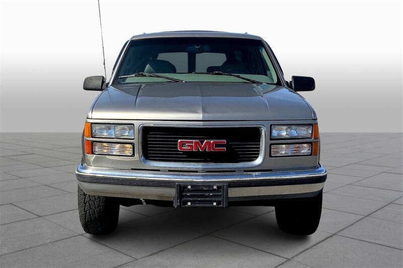 1999 GMC Suburban K2500 SLT