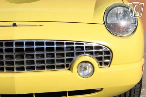 2004 Ford Thunderbird Deluxe