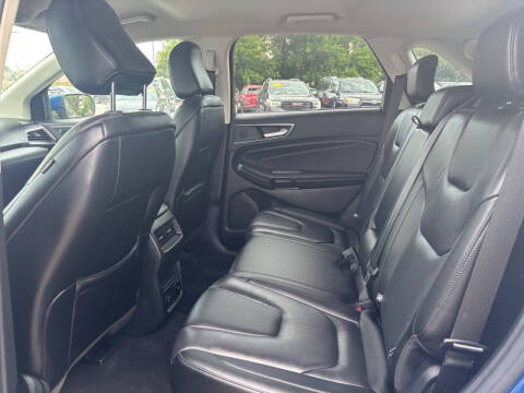 2021 Ford Edge Titanium