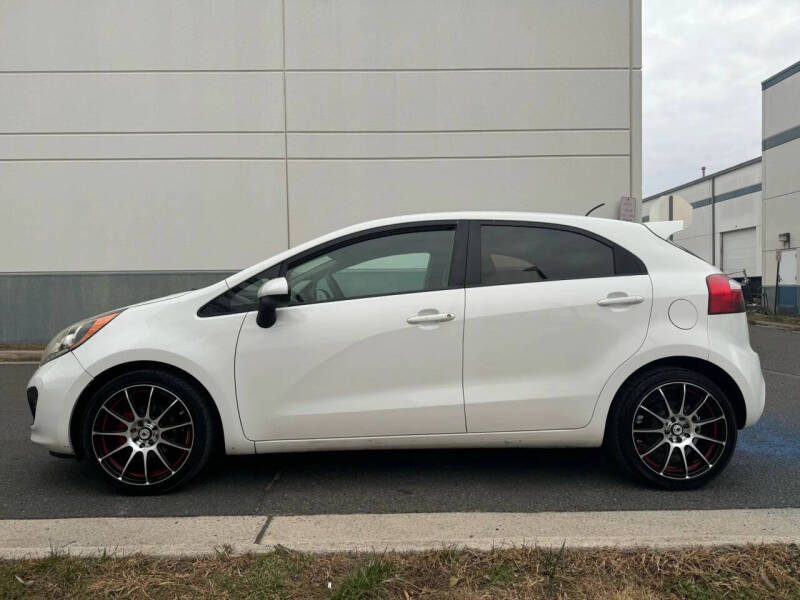 2012 Kia Rio 5-Door LX