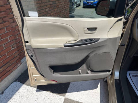 2013 Toyota Sienna