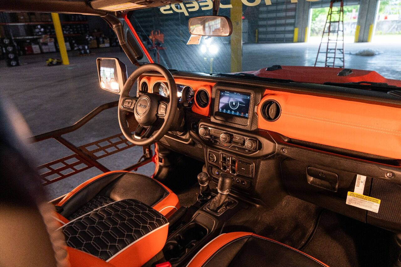 2023 JEEP Gladiator Pickup - $77,999