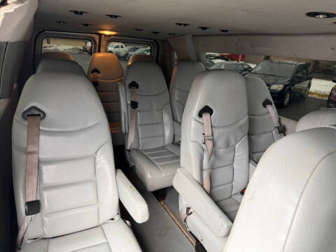 2013 Ford E-Series E-350 SD