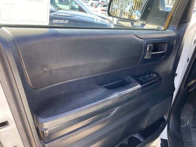 2014 Toyota Tundra SR