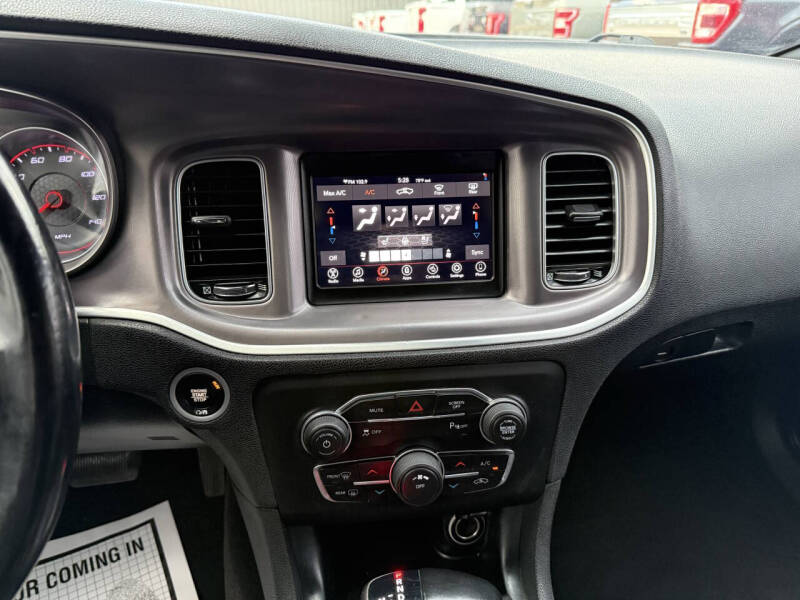 2019 Dodge Charger SXT