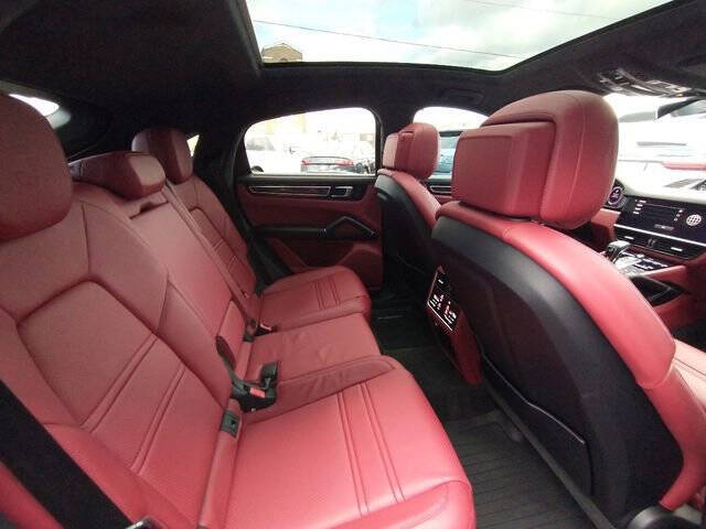 2022 Porsche Cayenne GTS Coupe