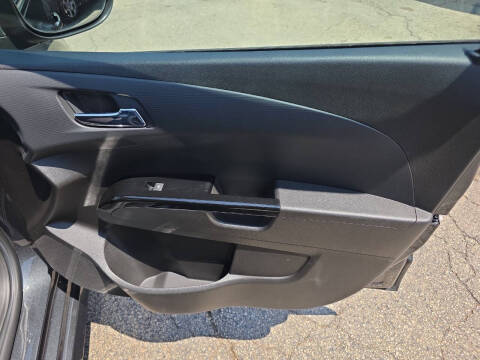 2017 Chevrolet Sonic LT Auto