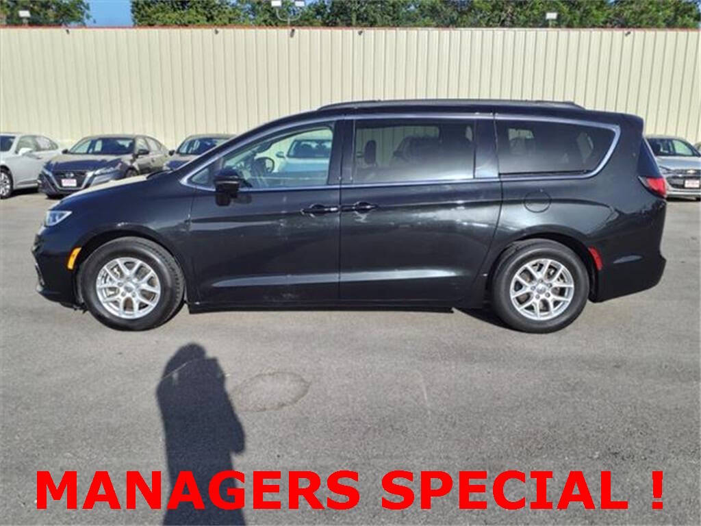 2022 Chrysler Pacifica for sale at Bryans Car Corner 2 in Midwest City, OK