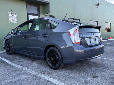 2014 Toyota Prius Five