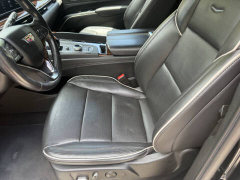 2022 Cadillac Escalade ESV Premium Luxury