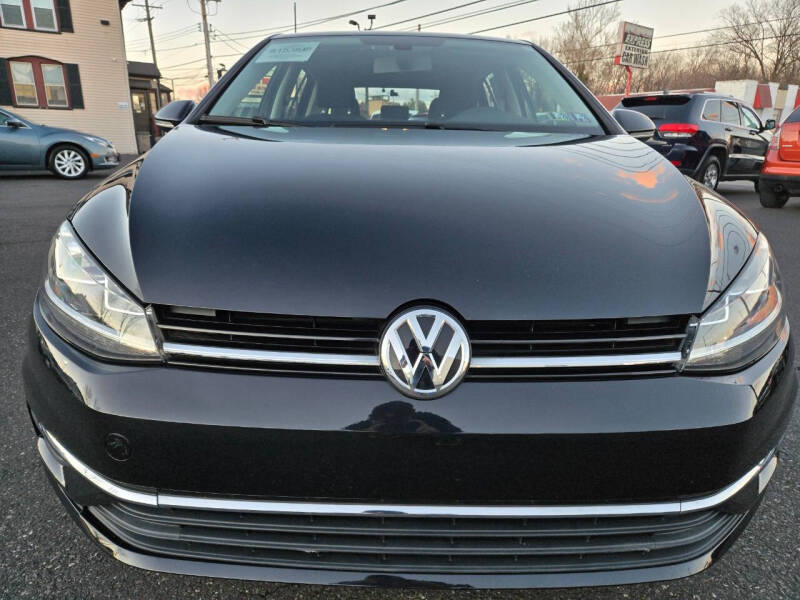 2018 Volkswagen Golf TSI S