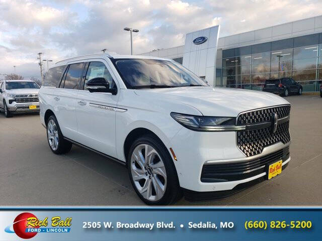 2025 Lincoln Navigator Reserve's photo