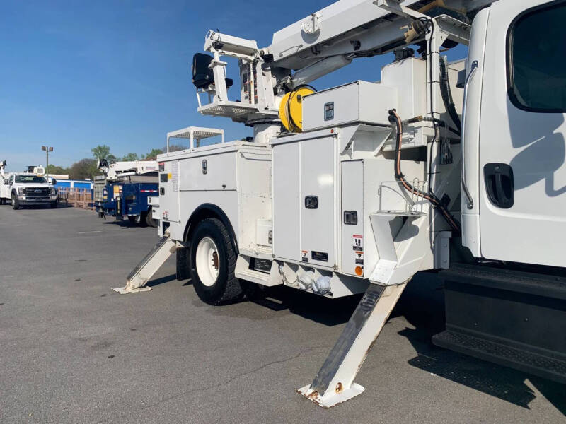 2016 Freightliner M2 106