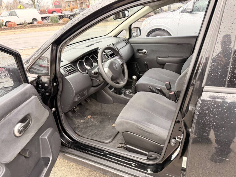 2009 Nissan Versa 1.6 Base