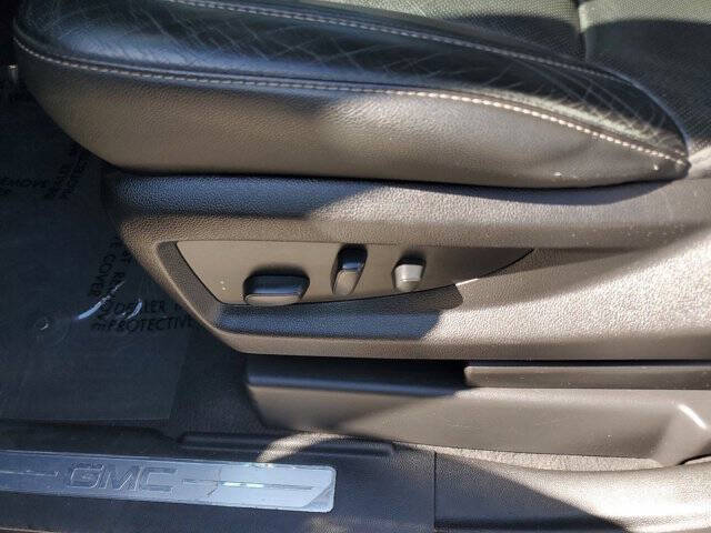 2019 GMC Yukon XL SLT