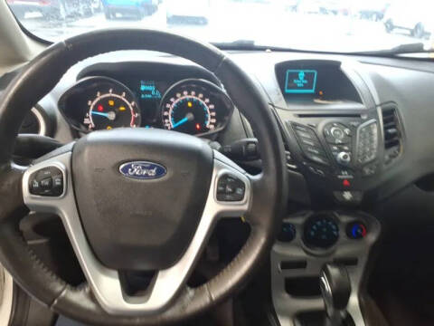 2015 Ford Fiesta SE
