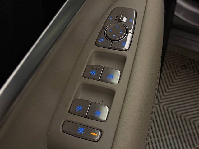 2025 Genesis G70
