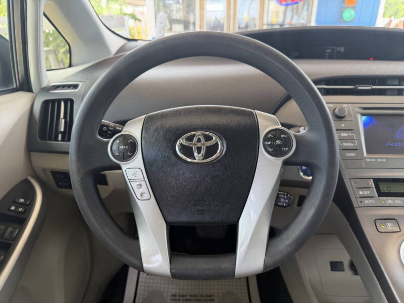 2015 Toyota Prius Three