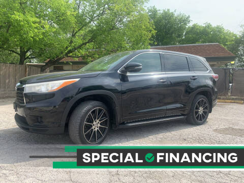 2015 Toyota Highlander for sale at H & H AUTO SALES in San Antonio TX