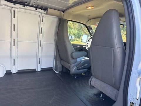 2025 GMC Savana 2500