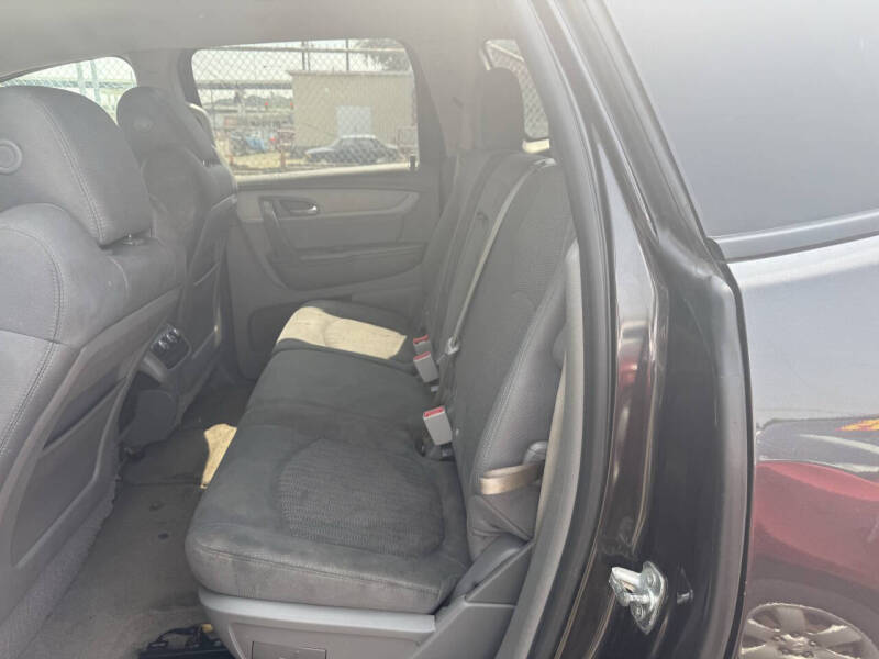 2017 Chevrolet Traverse LS