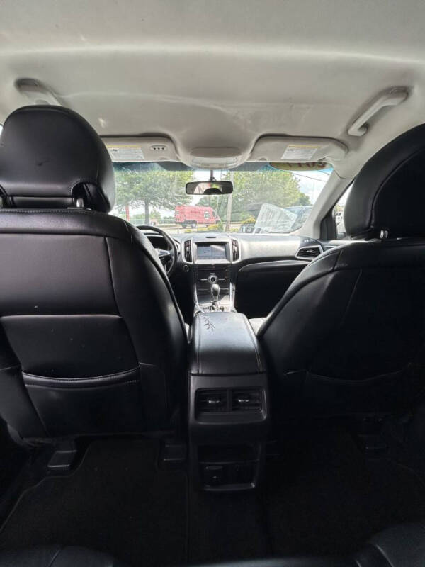 2017 Ford Edge Titanium