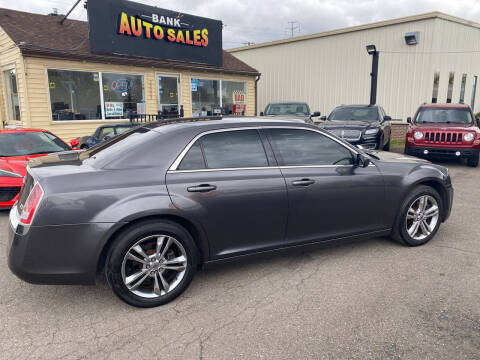 2013 Chrysler 300 for sale at BANK AUTO SALES in Wayne MI